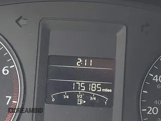 2011 Volkswagen Jetta SE с VIN 3VWDZ7AJ0BM368053, выставлен на аукционе IAAI как лот 42320719 с пробегом 175 185 миль миль и . История ставок и продаж доступна на DreamBid. Изображение 15.