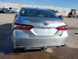 2021 Toyota Camry SE Nightshade with VIN 4T1G11AK7MU414517, listed as a IAAI auction lot 41669936 with 153,580 mi miles. Bid and sale history available at carsss.com. Image 16.