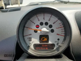 2012 MINI Countryman S z VIN WMWZC5C58CWM12863, wystawiony jako Copart lot #59352165 z przebiegiem 167 614 mil mil oraz Czysty tytuł • Clean title. Historia ofert i sprzedaży dostępna na DreamBid. Obrazek 9.