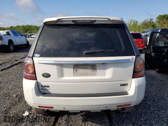 2013 Land Rover LR2 HSE Lux with VIN SALFT2BG0DH326064, listed as a Copart auction lot 52815145 with 211,882 mi miles and Salvage title. Bid and sale history available at DreamBid. Image 6.