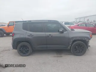2016 Jeep Renegade Latitude with VIN ZACCJBBT7GPC87306, listed as a IAAI auction lot 41078571 with 75,549 mi miles. Bid and sale history available at carsss.com. Image 14.