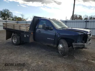 2009 Chevrolet Silverado 3500HD WT with VIN 1GBJC74K99E137457, listed as a Copart auction lot 81621334 with 75,018 mi miles and Salvage Title. Bid and sale history available at DreamBid. Image 4.