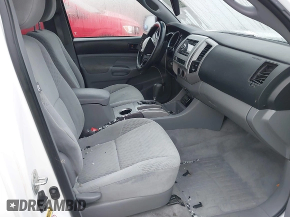 2011 Toyota Tacoma with VIN 5TFUU4EN8BX019682, listed as a IAAI auction lot 41187802 with 114,491 mi miles. Bid and sale history available at carsss.com. Image 5.