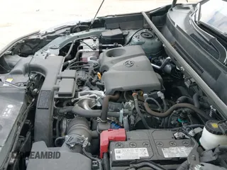 2021 Toyota RAV4 XLE Premium z VIN 2T3A1RFV1MW196475, wystawiony jako IAAI lot #42768050 z przebiegiem 32 317 mil mil oraz . Historia ofert i sprzedaży dostępna na DreamBid. Obrazek 20.