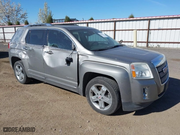 2012 GMC Terrain SLT-2 with VIN 2GKFLXE59C6351701, listed as a IAAI auction lot 42078590 with 124,841 mi miles. Bid and sale history available at carsss.com. Image 1.