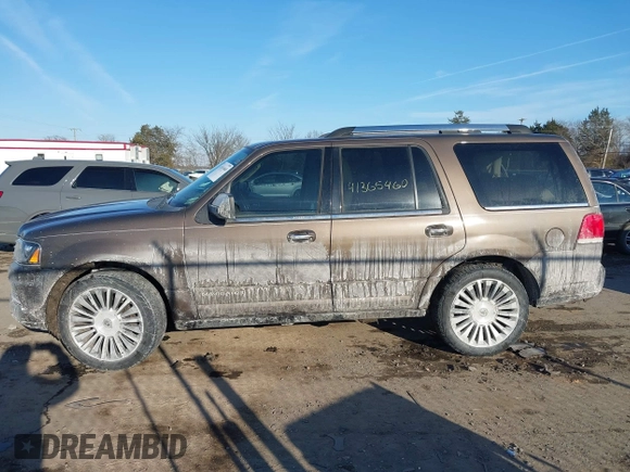 2017 Lincoln Navigator Reserve with VIN 5LMJJ2LTXHEL03846, listed as a IAAI auction lot 41365460 with 178,982 mi miles and . Bid and sale history available at DreamBid. Image 14.