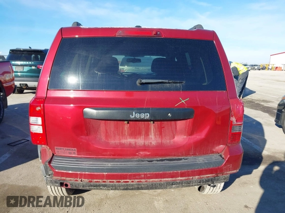 2017 Jeep Patriot Sport z VIN 1C4NJPBA4HD209814, wystawiony jako IAAI lot #41581964 z przebiegiem 56 398 mil mil oraz . Historia ofert i sprzedaży dostępna na DreamBid. Obrazek 17.