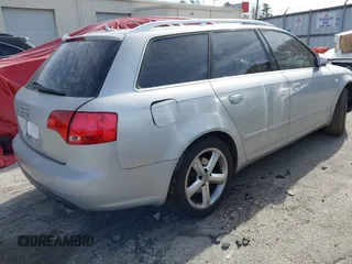 2007 Audi A4 z VIN WAUKH98EX7A010459, wystawiony jako IAAI lot #41450309 z przebiegiem 177 860 mil mil oraz . Historia ofert i sprzedaży dostępna na DreamBid. Obrazek 4.