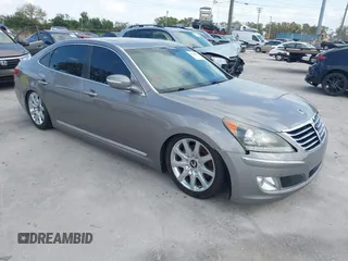 2011 Hyundai Equus Signature with VIN KMHGH4JF7BU040004, listed as a IAAI auction lot 41729796 with 129,950 mi miles and . Bid and sale history available at DreamBid. Image 1.