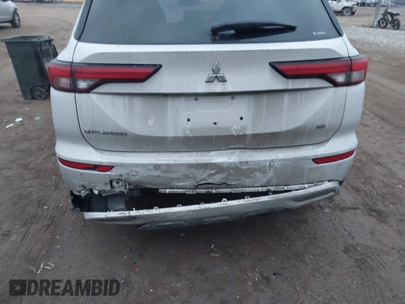 2022 Mitsubishi Outlander SE z VIN JA4J4UA8XNZ034643, wystawiony jako IAAI lot #41214966 z przebiegiem 52 827 mil mil oraz . Historia ofert i sprzedaży dostępna na DreamBid. Obrazek 6.