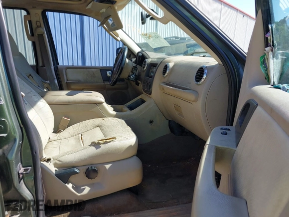 2003 Ford Expedition Special Service с VIN 1FMFU15L33LB46589, выставлен на аукционе IAAI как лот 42294785 с пробегом 325 940 миль миль и . История ставок и продаж доступна на DreamBid. Изображение 5.