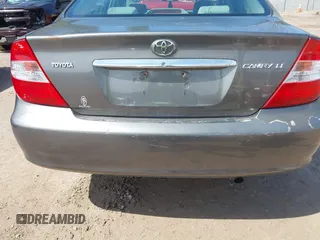 2004 Toyota Camry LE with VIN 4T1BE32K24U895575, listed as a IAAI auction lot 42067190 with 283,333 mi miles. Bid and sale history available at carsss.com. Image 12.