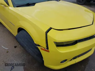 2015 Chevrolet Camaro LT with VIN 2G1FF3D3XF9221515, listed as a IAAI auction lot 41017371 with 118,438 mi miles. Bid and sale history available at carsss.com. Image 18.