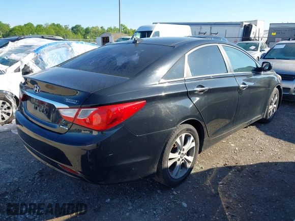 2013 Hyundai Sonata Limited with VIN 5NPEC4ACXDH552725, listed as a IAAI auction lot 42224971 with 153,000 mi miles and . Bid and sale history available at DreamBid. Image 4.