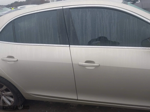 2013 Chevrolet Malibu LT with VIN 1G11E5SAXDF172380, listed as a IAAI auction lot 41535891 with 174,624 mi miles. Bid and sale history available at carsss.com. Image 14.