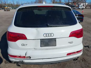 2015 Audi Q7 3.0T Premium Plus with VIN WA1LGAFE0FD008032, listed as a IAAI auction lot 41690210 with 92,690 mi miles. Bid and sale history available at carsss.com. Image 16.
