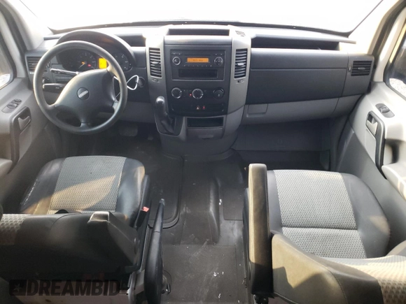 2008 Freightliner Sprinter with VIN WDYPE845985332140, listed as a Copart auction lot 78522104 with 298,467 mi miles and Non Repairable. Bid and sale history available at DreamBid. Image 8.