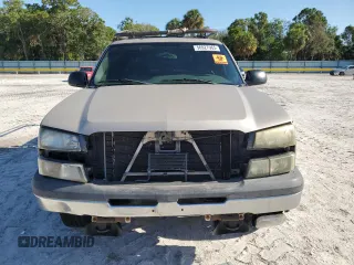 2005 Chevrolet Silverado 1500 Z71 z VIN 1GCEK19B55E238592, wystawiony jako Copart lot #56927965 z przebiegiem Nie podano mil oraz Szkoda całkowita • Salvage title. Historia ofert i sprzedaży dostępna na DreamBid. Obrazek 5.