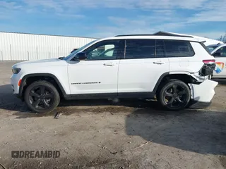 2023 Jeep Grand Cherokee Altitude with VIN 1C4RJKAGXP8793041, listed as a IAAI auction lot 41470466 with 15,477 mi miles and . Bid and sale history available at DreamBid. Image 14.