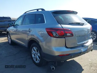 2013 Mazda CX-9 Touring z VIN JM3TB2CVXD0416533, wystawiony jako IAAI lot #42223034 z przebiegiem 135 990 mil mil oraz . Historia ofert i sprzedaży dostępna na DreamBid. Obrazek 3.