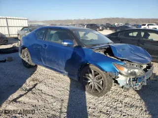 2015 Scion tC with VIN JTKJF5C72FJ012056, listed as a Copart auction lot 83813504 with 131,014 mi miles and Salvage Title. Bid and sale history available at carsss.com. Image 4.