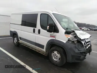 2016 Ram ProMaster Cargo z VIN 3C6TRVAG3GE115289, wystawiony jako IAAI lot #36199120 z przebiegiem Nie podano mil oraz . Historia ofert i sprzedaży dostępna na DreamBid. Obrazek 1.