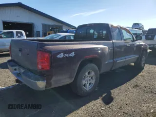 2005 Dodge Dakota z VIN 1D7HW52N95S136829, wystawiony jako Copart lot #43948385 z przebiegiem 64 411 mil mil oraz Czysty tytuł • Clean title. Historia ofert i sprzedaży dostępna na DreamBid. Obrazek 3.