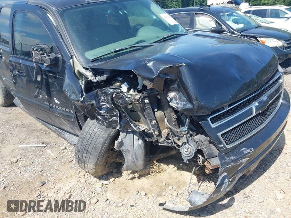 2007 Chevrolet Suburban LTZ with VIN 1GNFK16307J125636, listed as a IAAI auction lot 42622246 with Not provided miles and . Bid and sale history available at DreamBid. Image 6.