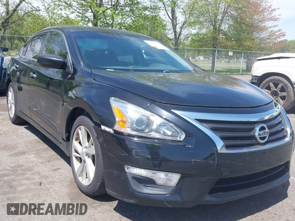 2015 Nissan Altima 2.5 SV with VIN 1N4AL3AP2FC488521, listed as a IAAI auction lot 42156706 with 172,687 mi miles. Bid and sale history available at carsss.com. Image 1.