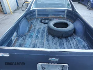 1981 Chevrolet El Camino z VIN 1GCCW80K8BD432987, wystawiony jako Copart lot #81555484 z przebiegiem 67 711 mil mil oraz Szkoda całkowita • Salvage title. Historia ofert i sprzedaży dostępna na DreamBid. Obrazek 10.