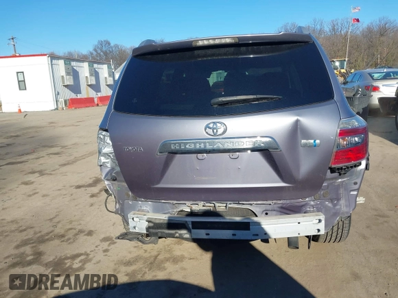 2009 Toyota Highlander Hybrid with VIN JTEEW41A092032916, listed as a IAAI auction lot 41646678 with 75,858 mi miles. Bid and sale history available at carsss.com. Image 17.