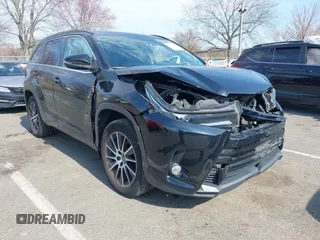 2018 Toyota Highlander SE with VIN 5TDJZRFH9JS551134, listed as a IAAI auction lot 41904789 with 176,321 mi miles and . Bid and sale history available at DreamBid. Image 1.