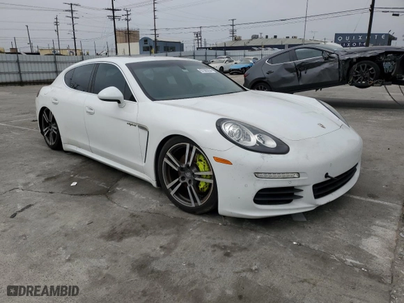 2014 Porsche Panamera S E-Hybrid with VIN WP0AD2A70EL044747, listed as a Copart auction lot 57393234 with 94,594 mi miles and Clean Title. Bid and sale history available at carsss.com. Image 4.