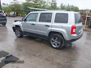 2017 Jeep Patriot Sport SE with VIN 1C4NJPBA2HD118671, listed as a IAAI auction lot 42356680 with 129,497 mi miles and . Bid and sale history available at DreamBid. Image 3.