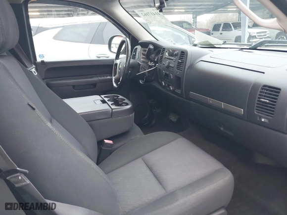 2013 Chevrolet Silverado 1500 LT with VIN 1GCRCSE00DZ168385, listed as a IAAI auction lot 41417162 with 162,426 mi miles. Bid and sale history available at carsss.com. Image 5.