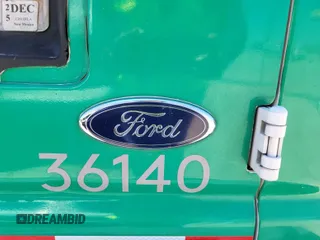 2007 Ford Econoline Cargo Commercial z VIN 1FTNE24L97DA44041, wystawiony jako IAAI lot #42530098 z przebiegiem 157 880 mil mil oraz . Historia ofert i sprzedaży dostępna na DreamBid. Obrazek 1.