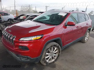 2017 Jeep Cherokee Limited with VIN 1C4PJMDSXHW582406, listed as a IAAI auction lot 41231312 with 73,696 mi miles. Bid and sale history available at carsss.com. Image 17.