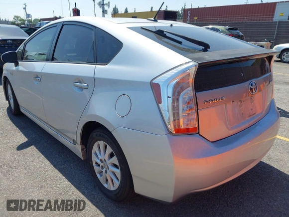 2013 Toyota Prius with VIN JTDKN3DP2D3033377, listed as a IAAI auction lot 42465127 with 182,789 mi miles and . Bid and sale history available at DreamBid. Image 3.