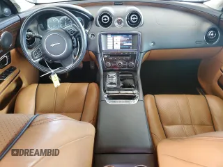2014 Jaguar XJ Portfolio z VIN SAJWA2GZ4E8V60864, wystawiony jako Copart lot #76478674 z przebiegiem 50 578 mil mil oraz Szkoda całkowita • Salvage title. Historia ofert i sprzedaży dostępna na DreamBid. Obrazek 8.