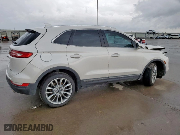 2017 Lincoln MKC Reserve with VIN 5LMCJ3C95HUL71240, listed as a Copart auction lot 60345115 with 101,711 mi miles and Salvage title. Bid and sale history available at DreamBid. Image 3.
