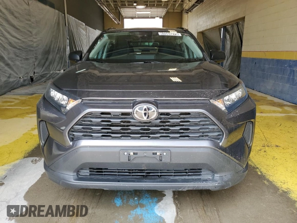 2021 Toyota RAV4 LE with VIN 2T3F1RFV1MC198301, listed as a Copart auction lot 62084275 with 47,285 mi miles and Salvage title. Bid and sale history available at DreamBid. Image 5.