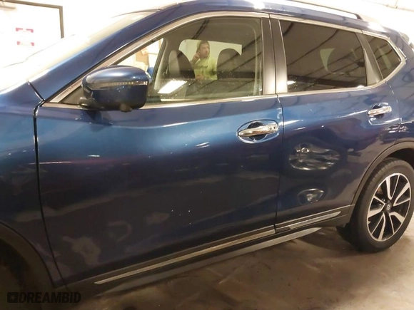 2019 Nissan Rogue SV with VIN 5N1AT2MV5KC712949, listed as a IAAI auction lot 41710260 with 103,992 mi miles. Bid and sale history available at carsss.com. Image 15.