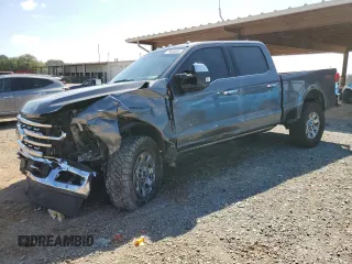 2024 Ford Super Duty F-250 SRW XL with VIN 1FT8W2BT3RED59377, listed as a Copart auction lot 71638304 with 17,580 mi miles and Salvage Title. Bid and sale history available at carsss.com. Image 1.