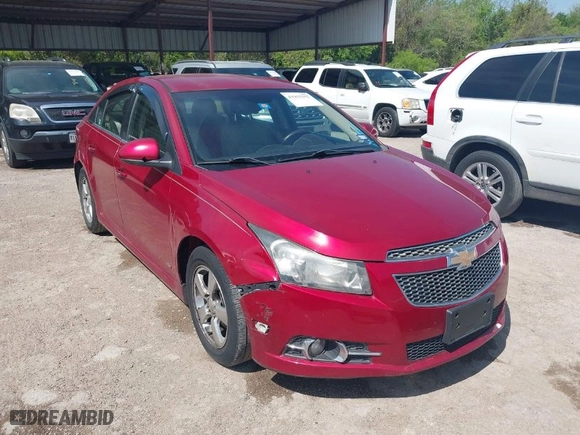 2011 Chevrolet Cruze LT w/2LT with VIN 1G1PG5S95B7181098, listed as a IAAI auction lot 41915352 with 205,712 mi miles. Bid and sale history available at carsss.com. Image 1.