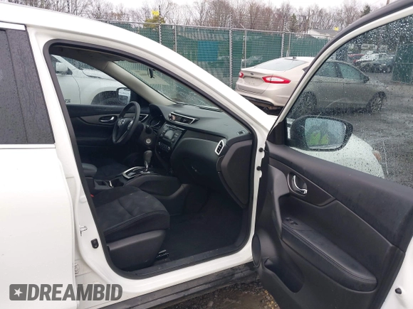 2016 Nissan Rogue SL with VIN 5N1AT2MV2GC822347, listed as a IAAI auction lot 40869066 with 124,602 mi miles and . Bid and sale history available at DreamBid. Image 5.