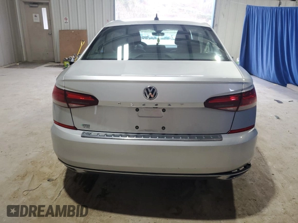 2021 Volkswagen Passat SE z VIN 1VWSA7A38MC015189, wystawiony jako Copart lot #50079905 z przebiegiem 89 375 mil mil oraz Szkoda całkowita • Salvage title. Historia ofert i sprzedaży dostępna na DreamBid. Obrazek 6.