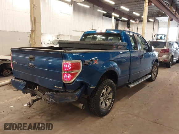 2014 Ford F-150 XL with VIN 1FTFX1CF3EFA38757, listed as a IAAI auction lot 41699899 with 174,214 mi miles. Bid and sale history available at carsss.com. Image 4.
