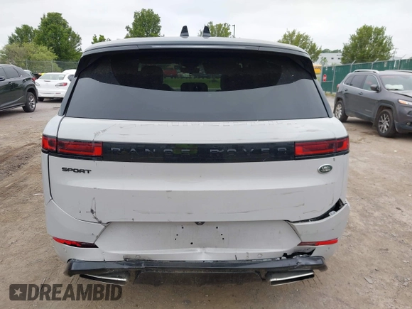 2023 Land Rover Range Rover Sport Autobiography z VIN SAL119E4XPA132200, wystawiony jako IAAI lot #42525401 z przebiegiem 14 435 mil mil oraz . Historia ofert i sprzedaży dostępna na DreamBid. Obrazek 17.