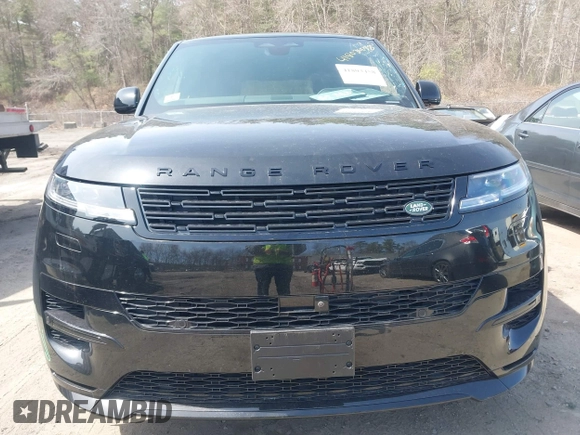 2024 Land Rover Range Rover Sport Dynamic SE with VIN SAL1L9FU3RA199796, listed as a IAAI auction lot 41803458 with 9,262 mi miles and . Bid and sale history available at DreamBid. Image 12.