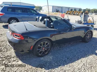 2017 FIAT 124 Spider Elaborazione Abarth z VIN JC1NFAEK1H0118751, wystawiony jako Copart lot #74992314 z przebiegiem 74 521 mil mil oraz Szkoda całkowita • Salvage title. Historia ofert i sprzedaży dostępna na DreamBid. Obrazek 3.